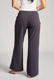 24/7 Wide Leg Pants in Moon