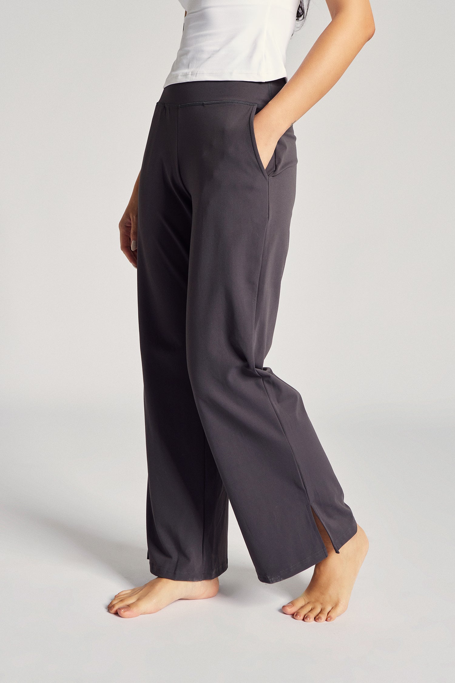 24/7 Wide Leg Pants in Moon